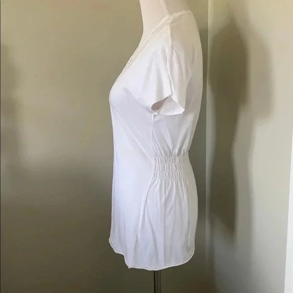 {XCVI} Gorgeous lace trim top, size Lg. Like new - Picture 3 of 4